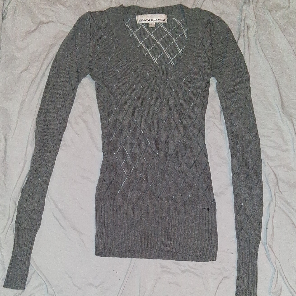 Costa Blanca Charcoal Gray V-Neck Cable Knit Sweater